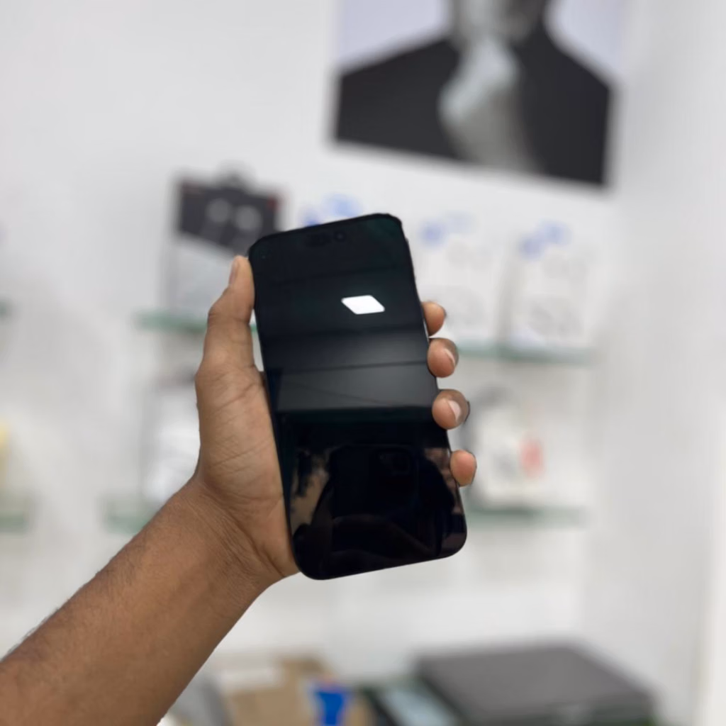iphone repair fast service hinjawadi
pixel screen cracked repair pune
mobile repair shop near wakad
samsung fold expert repair india